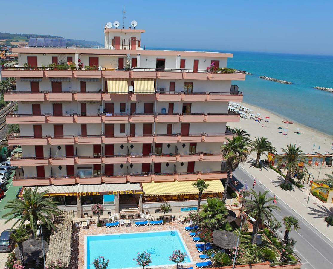 Hotel Cristal Cupra Marittima Exterior foto